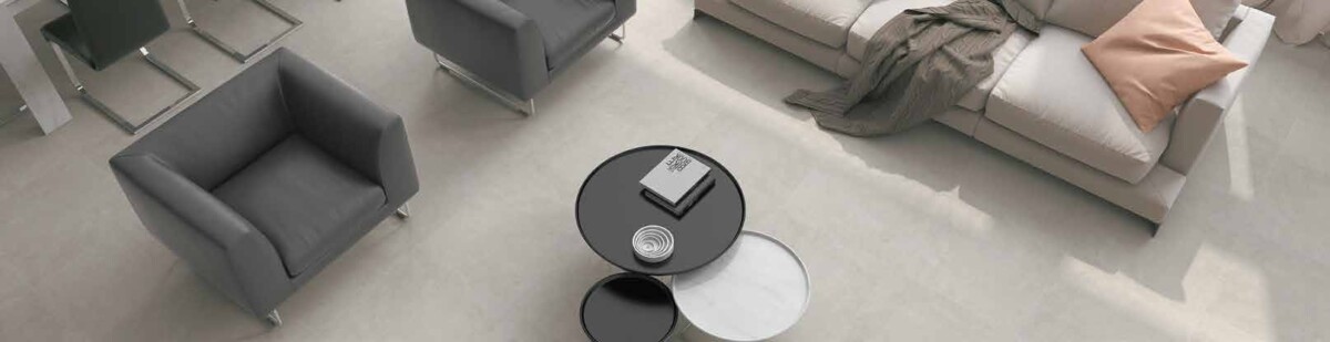 Lubeck Perla cementlook vloer in een woonkamer
