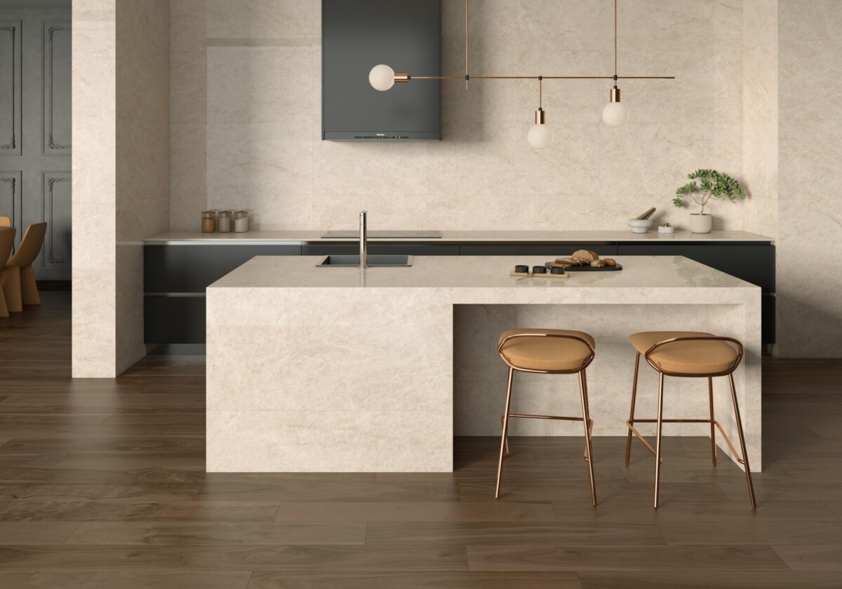 Taj collectie in een keuken met crème kwartsietlook